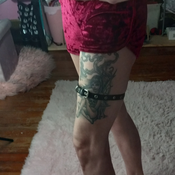 LAST 1! Gothic thigh garter! Full Eyelets,Black buckle vegan leather sexy adjust - Picture 6 of 10